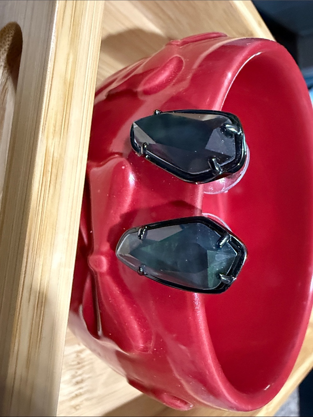 Kendra Scott Black/Deep Gray Teardrop Stud Earrings
